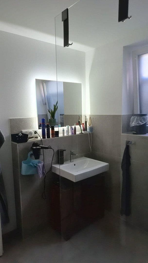 Pronájem bytu 2+1 72 m², Malmedyer stt. 4, Wiesbaden, Hessen Pronájem bytu 2+1 72 m², Malmedyer stt. 4, Wiesbaden, Hessen