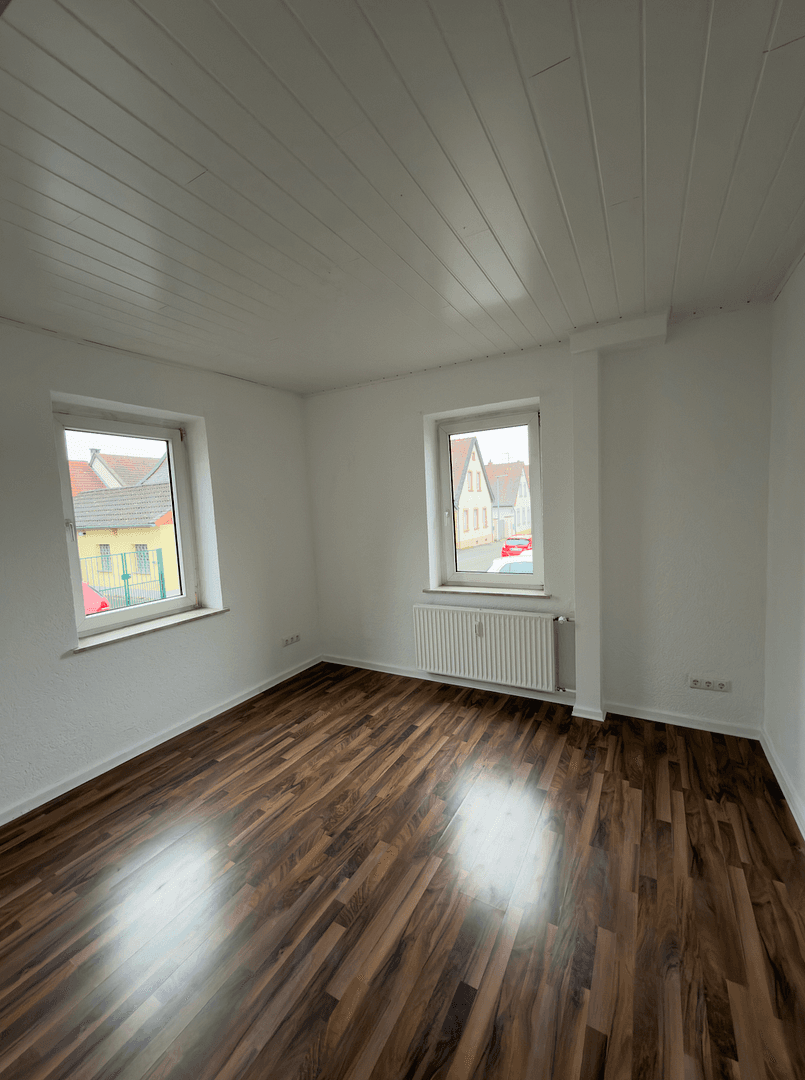 Prodej domu 182 m², pozemek 100 m², Waldalgesheim, Porýní-Falc Prodej domu 182 m², pozemek 100 m², Waldalgesheim, Porýní-Falc