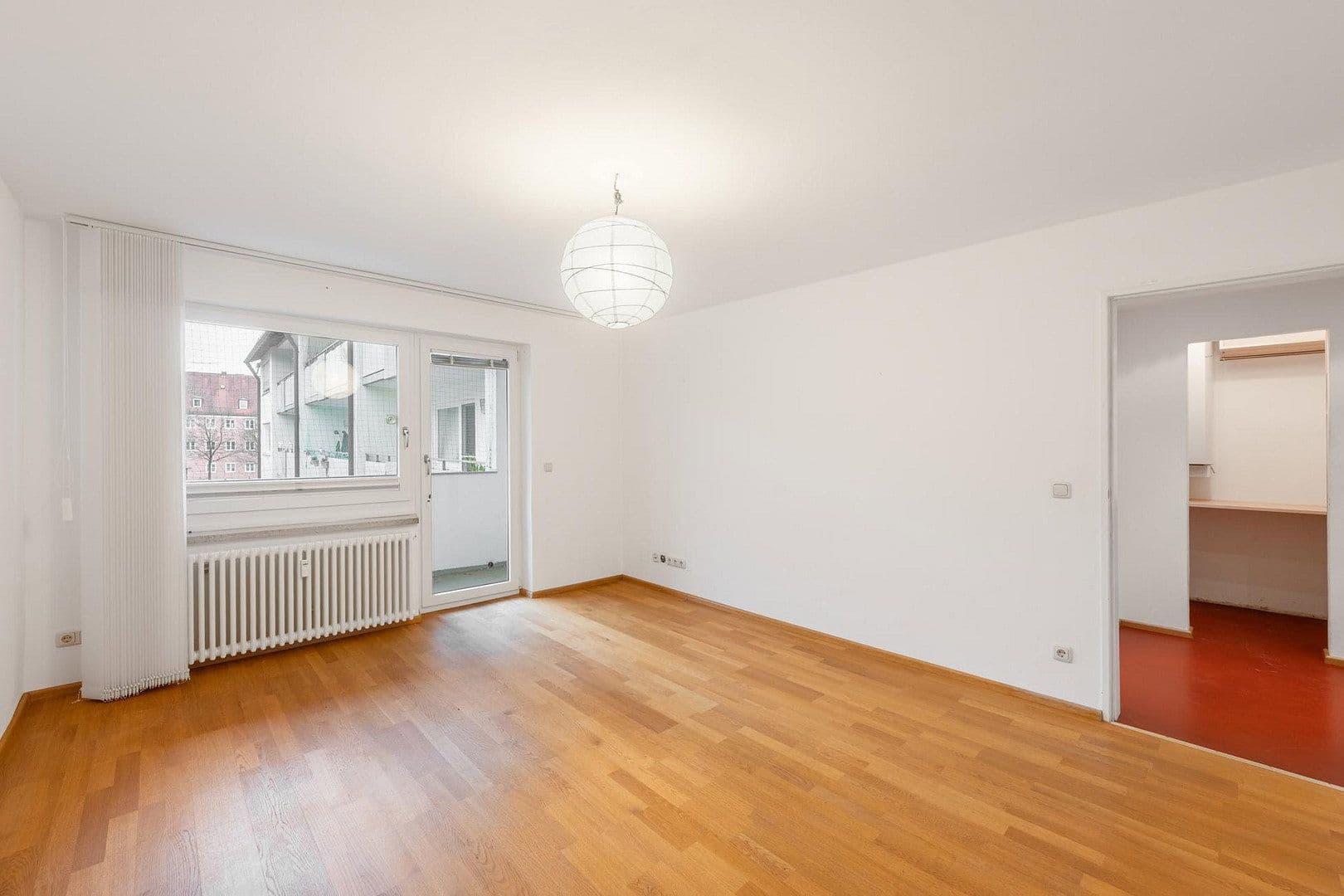 Pronájem bytu 2+1 58 m², Lenzfriederstrasse, München, Bavorsko Pronájem bytu 2+1 58 m², Lenzfriederstrasse, München, Bavorsko