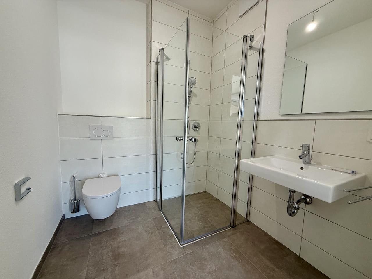 Pronájem bytu 2+1 60 m², Hauptstraße 4, Singen (Hohentwiel), Bádensko-Württembersko Pronájem bytu 2+1 60 m², Hauptstraße 4, Singen (Hohentwiel), Bádensko-Württembersko