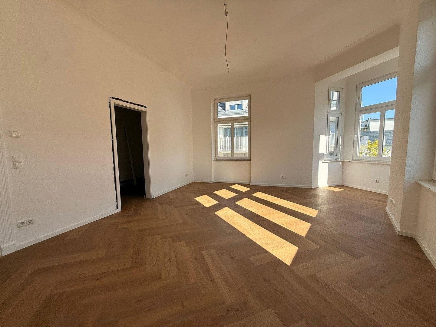 Pronájem bytu 4+1 102 m², Kreuzstrasse 18a, Bad Neuenahr-Ahrweiler, Porýní-Falc Pronájem bytu 4+1 102 m², Kreuzstrasse 18a, Bad Neuenahr-Ahrweiler, Porýní-Falc