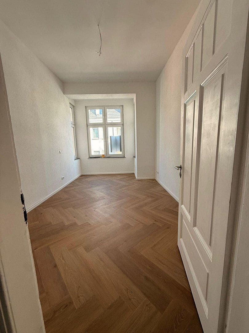 Pronájem bytu 4+1 102 m², Kreuzstrasse 18a, Bad Neuenahr-Ahrweiler, Porýní-Falc Pronájem bytu 4+1 102 m², Kreuzstrasse 18a, Bad Neuenahr-Ahrweiler, Porýní-Falc