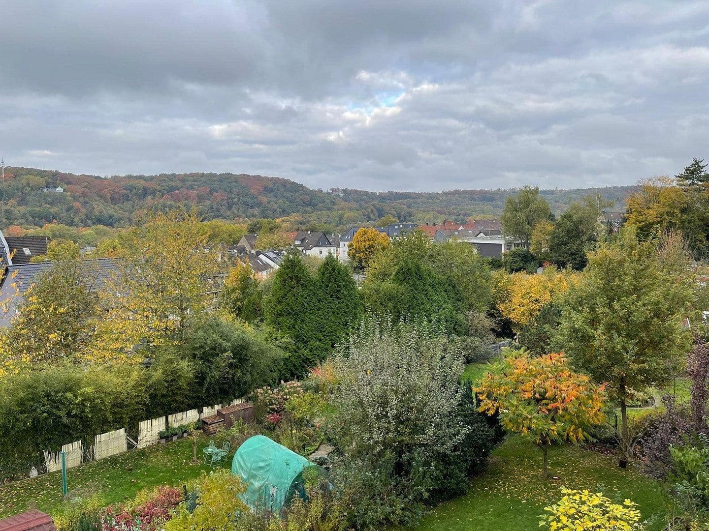 Pronájem bytu 3+kk 86 m², Viehauser Berg 31, Essen, Ruhr, Severní Porýní-Vestfálsko Pronájem bytu 3+kk 86 m², Viehauser Berg 31, Essen, Ruhr, Severní Porýní-Vestfálsko