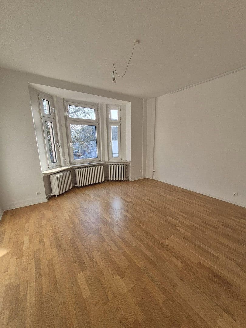 Pronájem bytu 3+kk 86 m², Viehauser Berg 31, Essen, Ruhr, Severní Porýní-Vestfálsko Pronájem bytu 3+kk 86 m², Viehauser Berg 31, Essen, Ruhr, Severní Porýní-Vestfálsko
