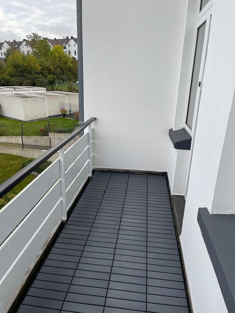 Pronájem bytu 3+kk 86 m², Viehauser Berg 31, Essen, Ruhr, Severní Porýní-Vestfálsko Pronájem bytu 3+kk 86 m², Viehauser Berg 31, Essen, Ruhr, Severní Porýní-Vestfálsko