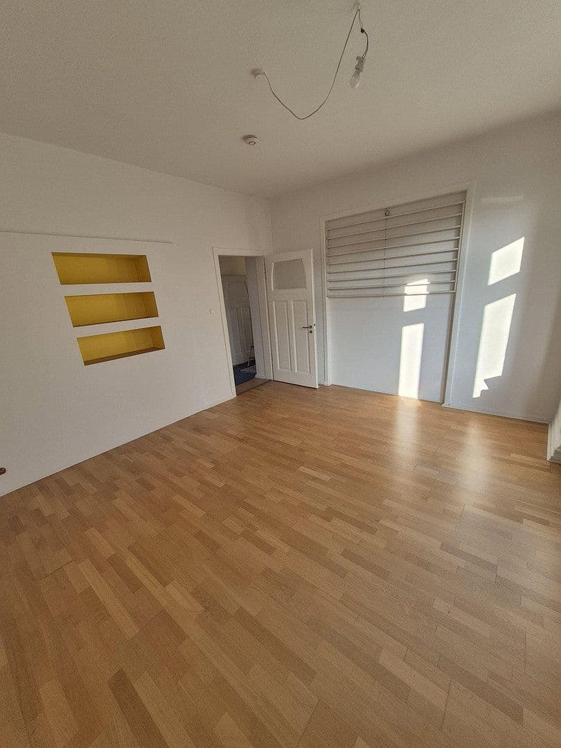 Pronájem bytu 3+kk 86 m², Viehauser Berg 31, Essen, Ruhr, Severní Porýní-Vestfálsko Pronájem bytu 3+kk 86 m², Viehauser Berg 31, Essen, Ruhr, Severní Porýní-Vestfálsko