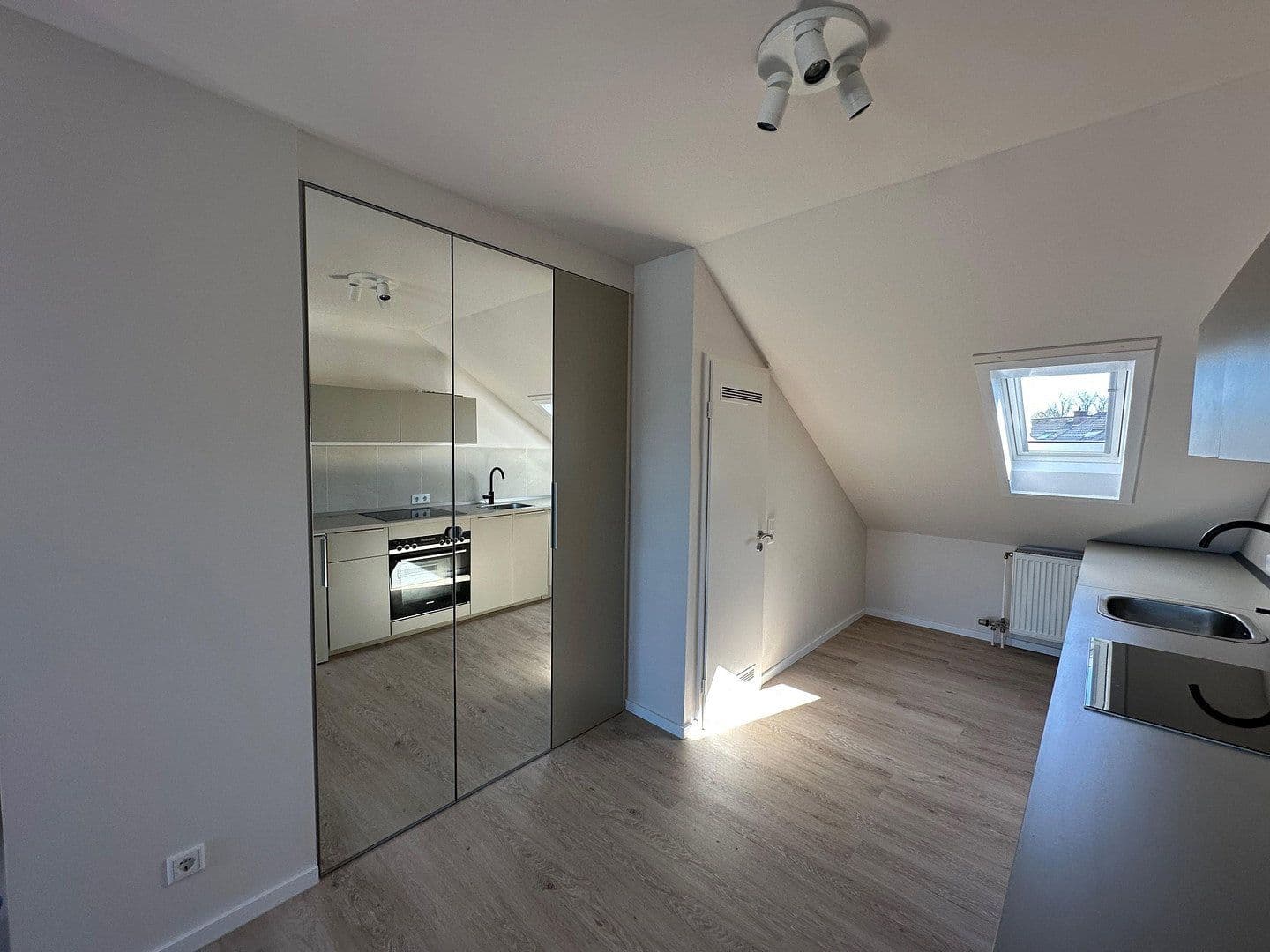 Pronájem bytu 1+1 48 m², Dreieich, Hessen Pronájem bytu 1+1 48 m², Dreieich, Hessen