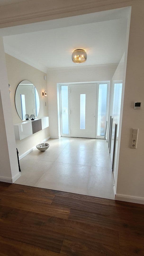 Prodej domu 227 m², pozemek 740 m², Bremen, Bremen Prodej domu 227 m², pozemek 740 m², Bremen, Bremen