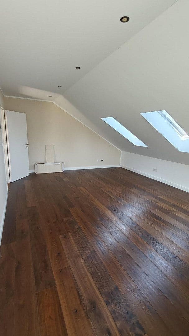 Prodej domu 227 m², pozemek 740 m², Bremen, Bremen Prodej domu 227 m², pozemek 740 m², Bremen, Bremen