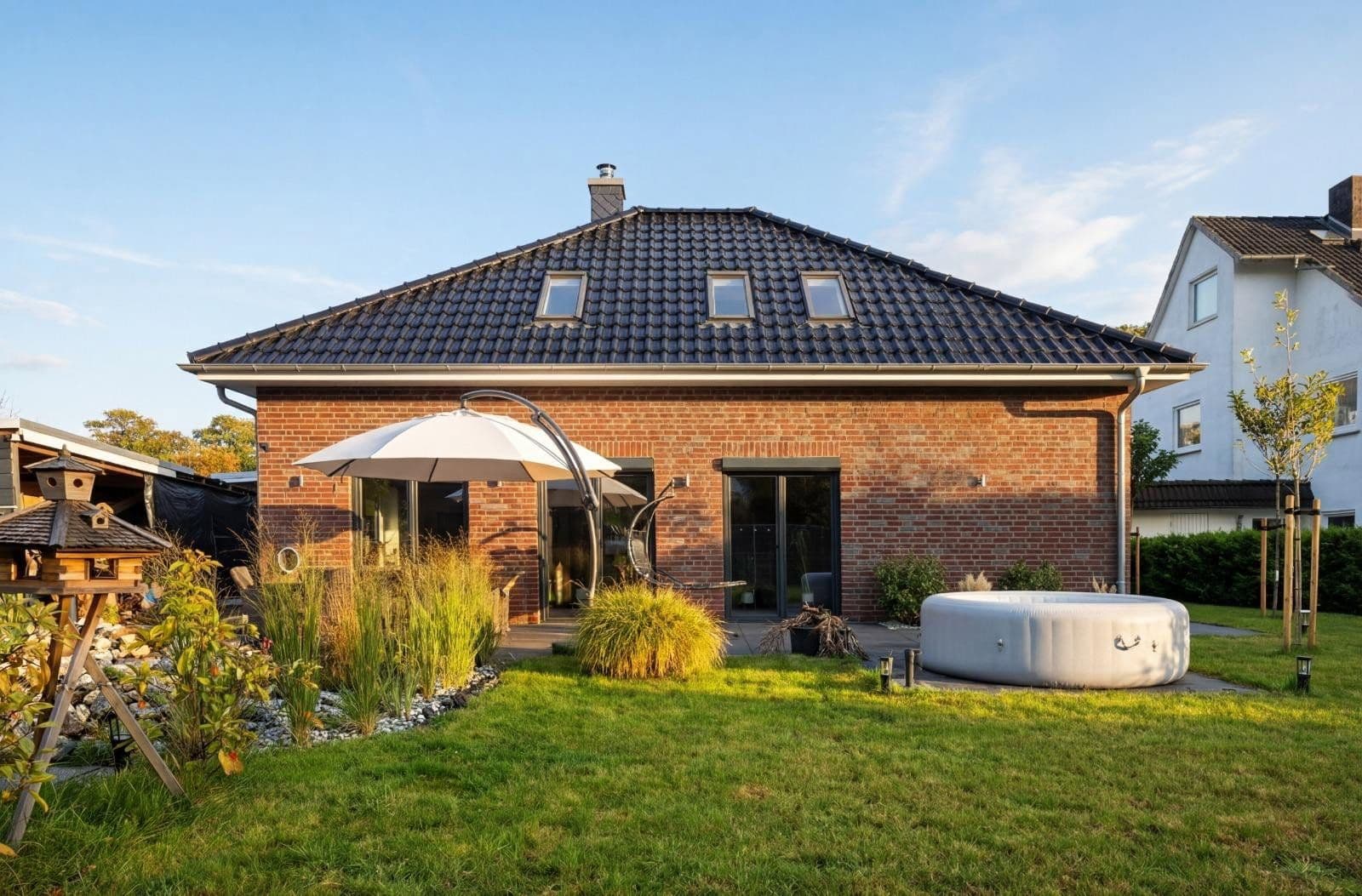 Prodej domu 227 m², pozemek 740 m², Bremen, Bremen Prodej domu 227 m², pozemek 740 m², Bremen, Bremen