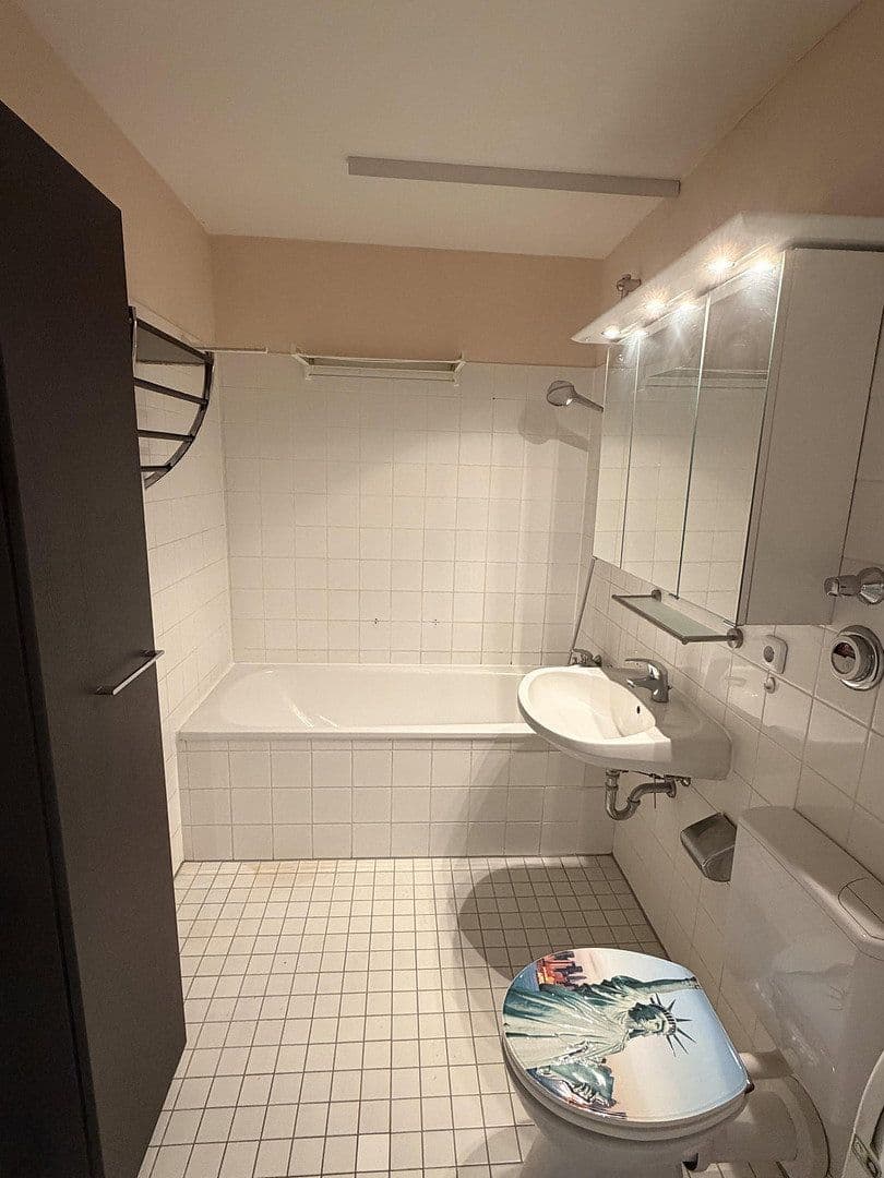 Pronájem bytu 1+kk 42 m², München, Bavorsko Pronájem bytu 1+kk 42 m², München, Bavorsko