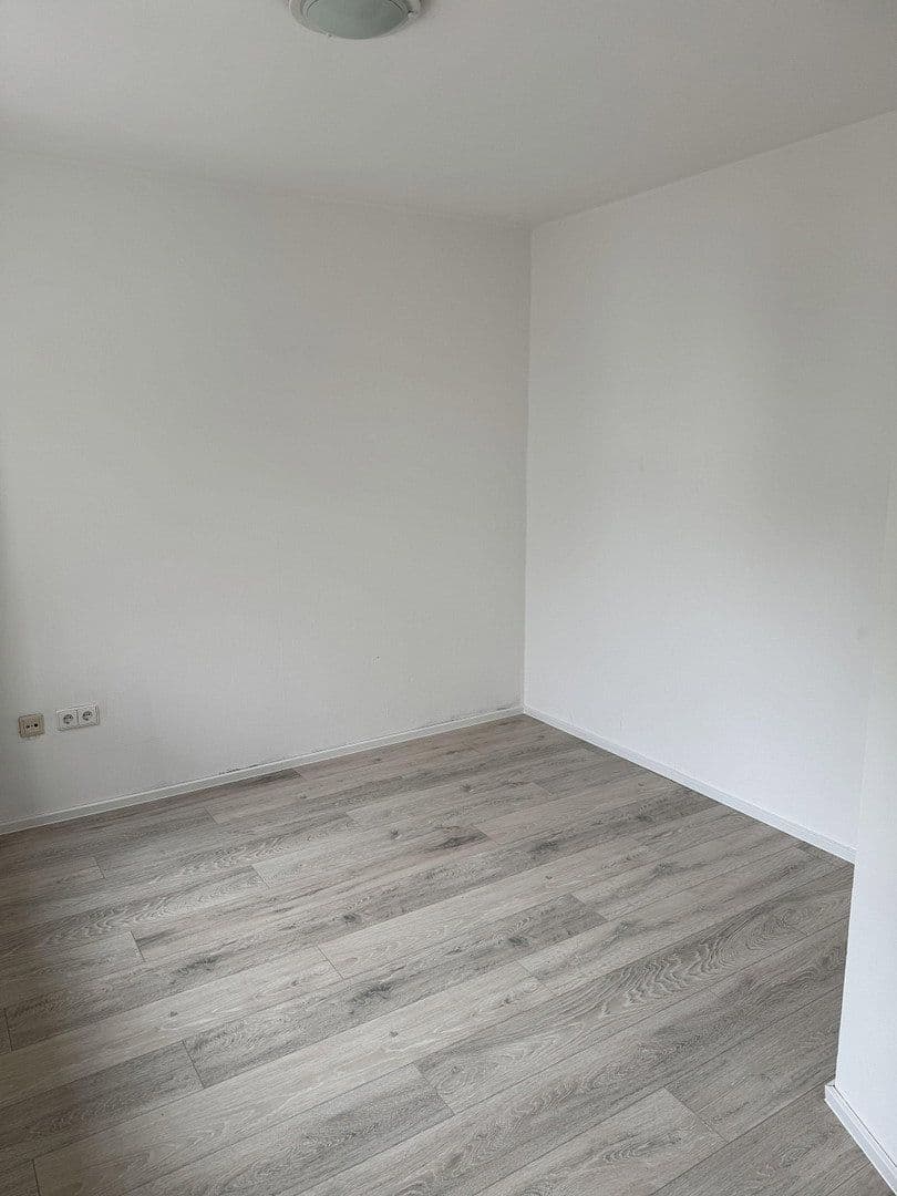 Pronájem bytu 3+1 84 m², Kirchardt, Bádensko-Württembersko Pronájem bytu 3+1 84 m², Kirchardt, Bádensko-Württembersko