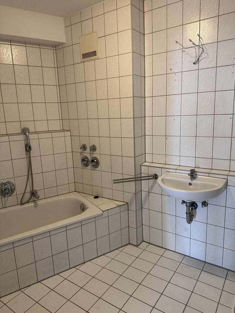 Pronájem bytu 3+1 84 m², Kirchardt, Bádensko-Württembersko Pronájem bytu 3+1 84 m², Kirchardt, Bádensko-Württembersko