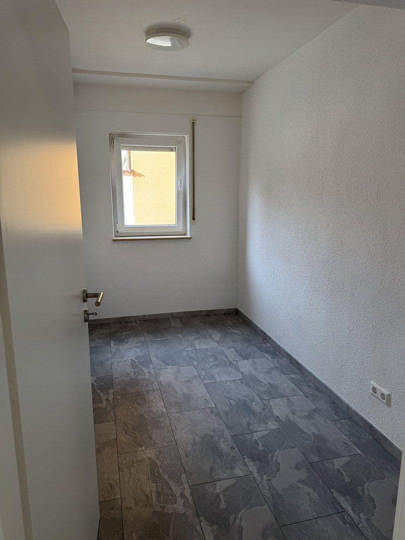 Pronájem bytu 3+1 75 m², Ittlingen, Bádensko-Württembersko Pronájem bytu 3+1 75 m², Ittlingen, Bádensko-Württembersko