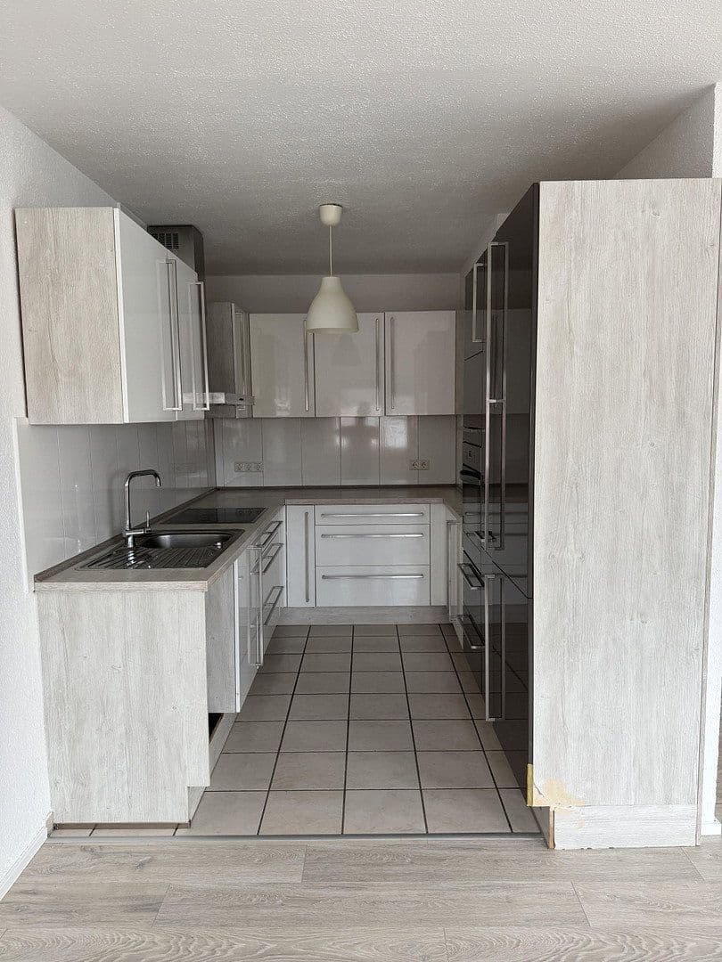 Pronájem bytu 3+1 84 m², Kirchardt, Bádensko-Württembersko Pronájem bytu 3+1 84 m², Kirchardt, Bádensko-Württembersko