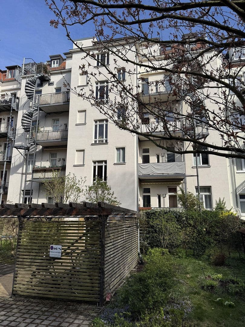 Prodej bytu 3+1 114 m², Könneritzstraße 29 Hinterhaus, Leipzig, Sasko Prodej bytu 3+1 114 m², Könneritzstraße 29 Hinterhaus, Leipzig, Sasko