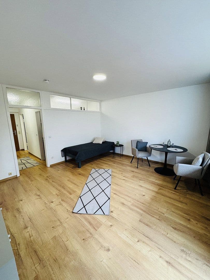 Prodej bytu 1+1 39 m², Reinerzer Strasse 21, Nürnberg, Bavorsko Prodej bytu 1+1 39 m², Reinerzer Strasse 21, Nürnberg, Bavorsko