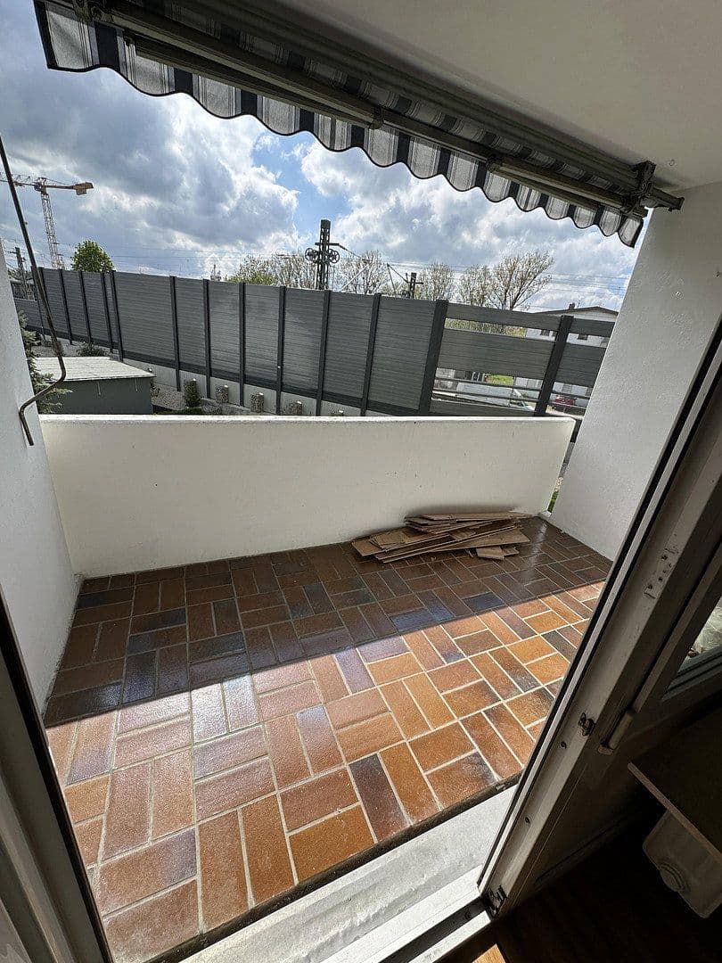 Pronájem bytu 3+1 80 m², Unterboihinger Straße 61, Oberboihingen, Bádensko-Württembersko Pronájem bytu 3+1 80 m², Unterboihinger Straße 61, Oberboihingen, Bádensko-Württembersko