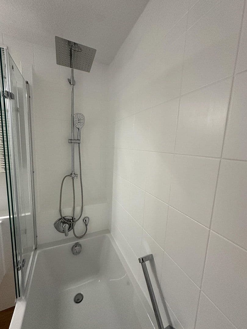 Pronájem bytu 3+1 80 m², Unterboihinger Straße 61, Oberboihingen, Bádensko-Württembersko Pronájem bytu 3+1 80 m², Unterboihinger Straße 61, Oberboihingen, Bádensko-Württembersko