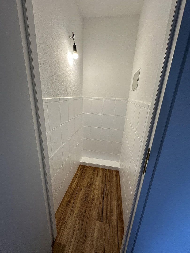 Pronájem bytu 3+1 80 m², Unterboihinger Straße 61, Oberboihingen, Bádensko-Württembersko Pronájem bytu 3+1 80 m², Unterboihinger Straße 61, Oberboihingen, Bádensko-Württembersko