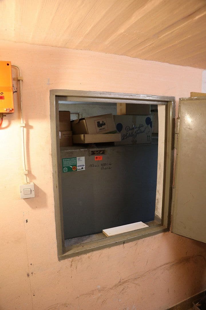 Prodej domu 200 m², pozemek 1.159 m², Ebersbach-Musbach, Bádensko-Württembersko Prodej domu 200 m², pozemek 1.159 m², Ebersbach-Musbach, Bádensko-Württembersko