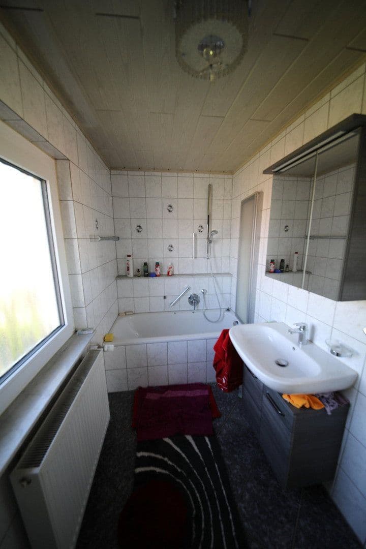 Prodej domu 200 m², pozemek 1.159 m², Ebersbach-Musbach, Bádensko-Württembersko Prodej domu 200 m², pozemek 1.159 m², Ebersbach-Musbach, Bádensko-Württembersko