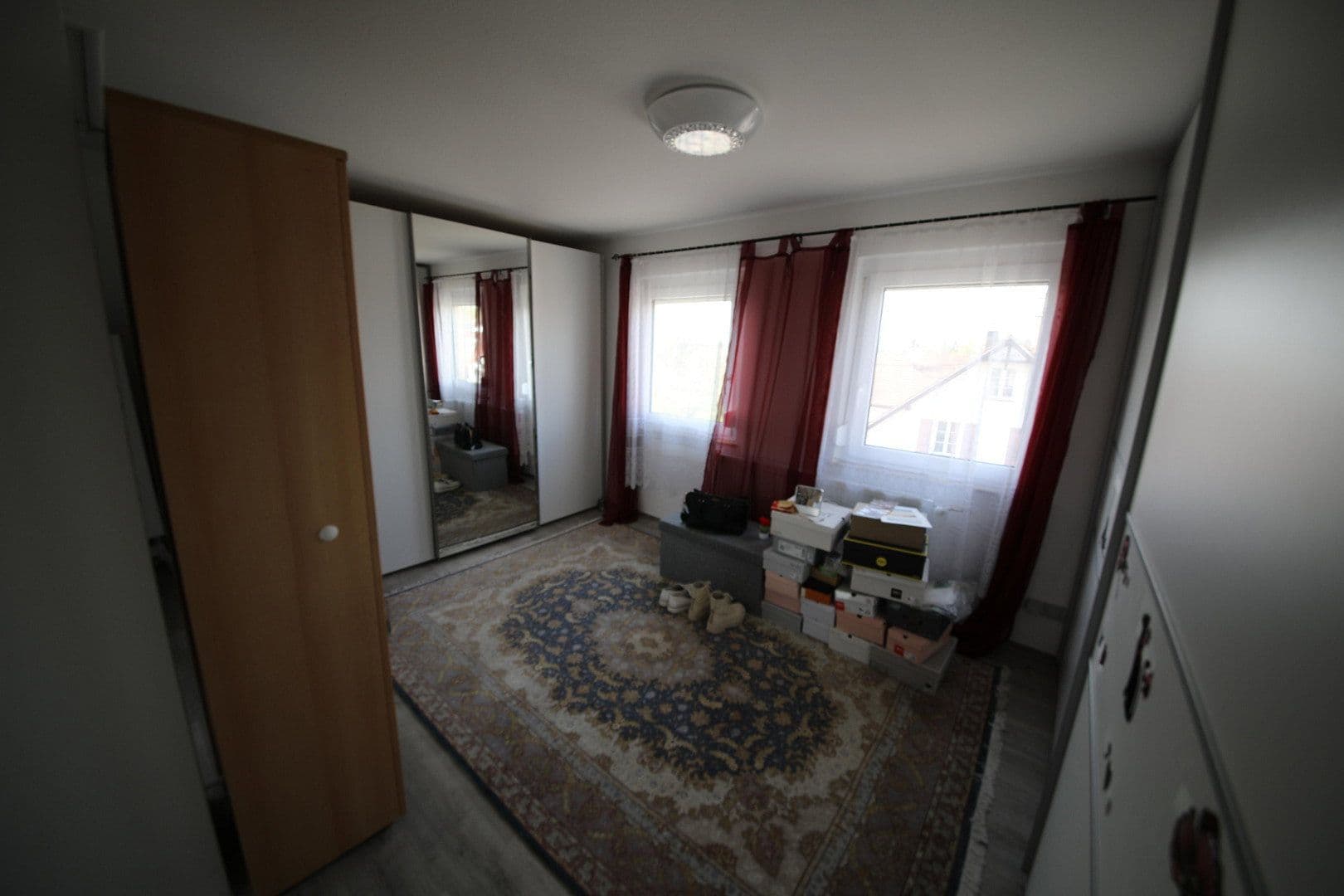 Prodej domu 200 m², pozemek 1.159 m², Ebersbach-Musbach, Bádensko-Württembersko Prodej domu 200 m², pozemek 1.159 m², Ebersbach-Musbach, Bádensko-Württembersko