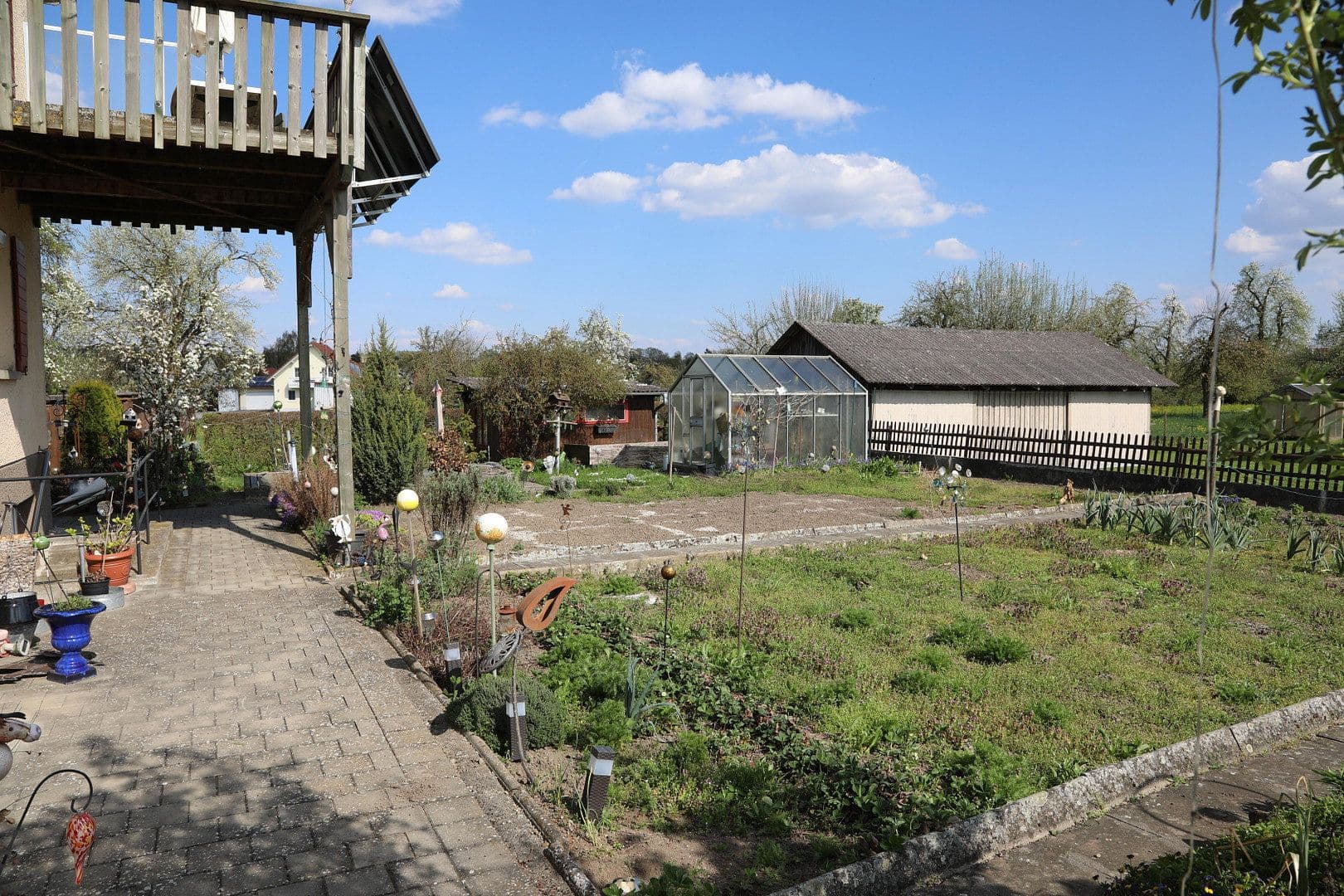 Prodej domu 200 m², pozemek 1.159 m², Ebersbach-Musbach, Bádensko-Württembersko Prodej domu 200 m², pozemek 1.159 m², Ebersbach-Musbach, Bádensko-Württembersko