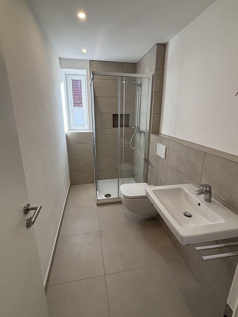 Pronájem bytu 3+1 63 m², Miltenbergstraße 18, Augsburg, Bavorsko Pronájem bytu 3+1 63 m², Miltenbergstraße 18, Augsburg, Bavorsko