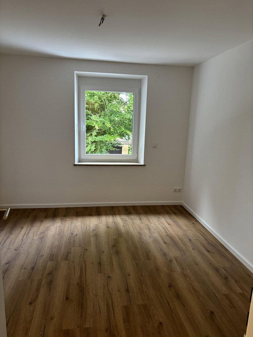 Pronájem bytu 3+1 63 m², Miltenbergstraße 18, Augsburg, Bavorsko Pronájem bytu 3+1 63 m², Miltenbergstraße 18, Augsburg, Bavorsko