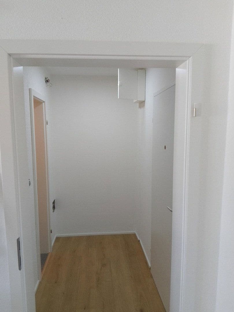 Pronájem bytu 1+kk 35 m², Von-Hees-Str 3, Heppenheim, Hessen Pronájem bytu 1+kk 35 m², Von-Hees-Str 3, Heppenheim, Hessen
