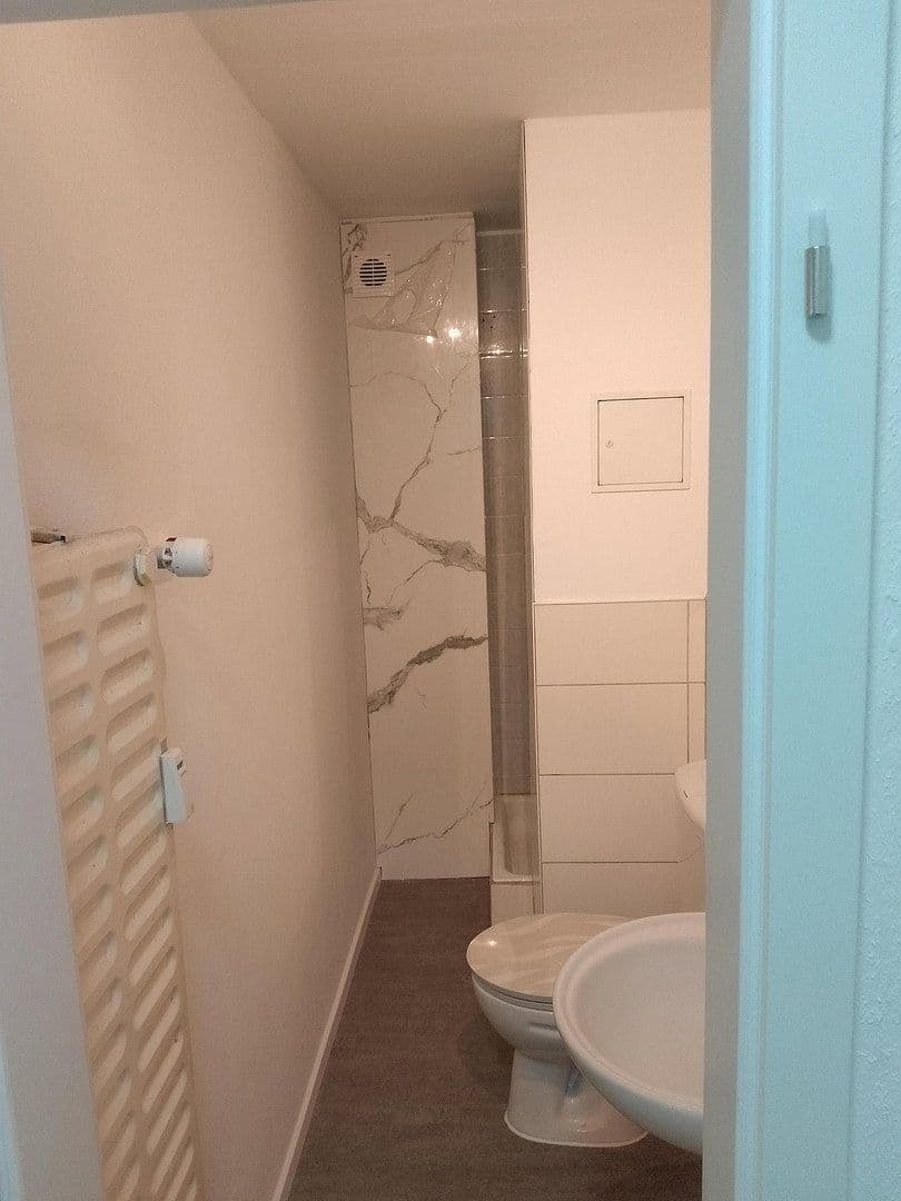 Pronájem bytu 1+kk 35 m², Von-Hees-Str 3, Heppenheim, Hessen Pronájem bytu 1+kk 35 m², Von-Hees-Str 3, Heppenheim, Hessen