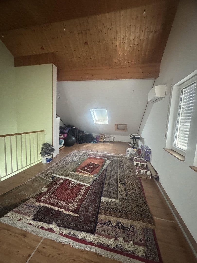 Prodej domu 145 m², pozemek 291 m², Duisburg, Severní Porýní-Vestfálsko Prodej domu 145 m², pozemek 291 m², Duisburg, Severní Porýní-Vestfálsko