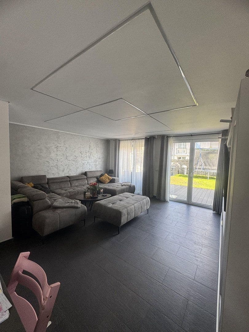 Prodej domu 145 m², pozemek 291 m², Duisburg, Severní Porýní-Vestfálsko Prodej domu 145 m², pozemek 291 m², Duisburg, Severní Porýní-Vestfálsko