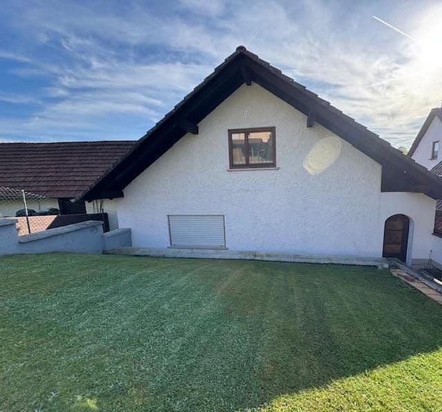 Prodej domu 125 m², pozemek 650 m², Sommerbergstraße 5, Sondheim vor der Rhön, Bavorsko Prodej domu 125 m², pozemek 650 m², Sommerbergstraße 5, Sondheim vor der Rhön, Bavorsko