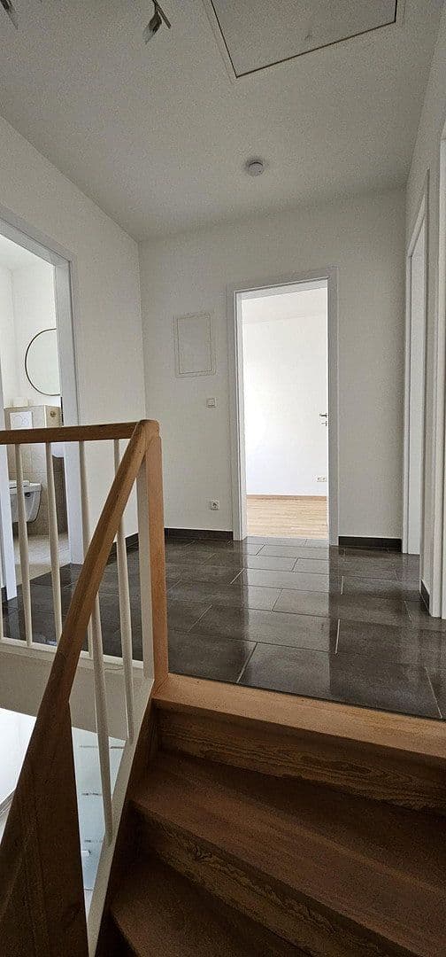 Pronájem domu 85 m², pozemek 254 m², Wiesbaden, Hessen Pronájem domu 85 m², pozemek 254 m², Wiesbaden, Hessen