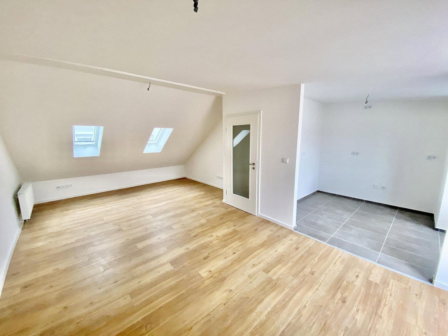 Prodej domu 215 m², pozemek 355 m², Bittlmairstr. 2, Ingolstadt, Bavorsko Prodej domu 215 m², pozemek 355 m², Bittlmairstr. 2, Ingolstadt, Bavorsko