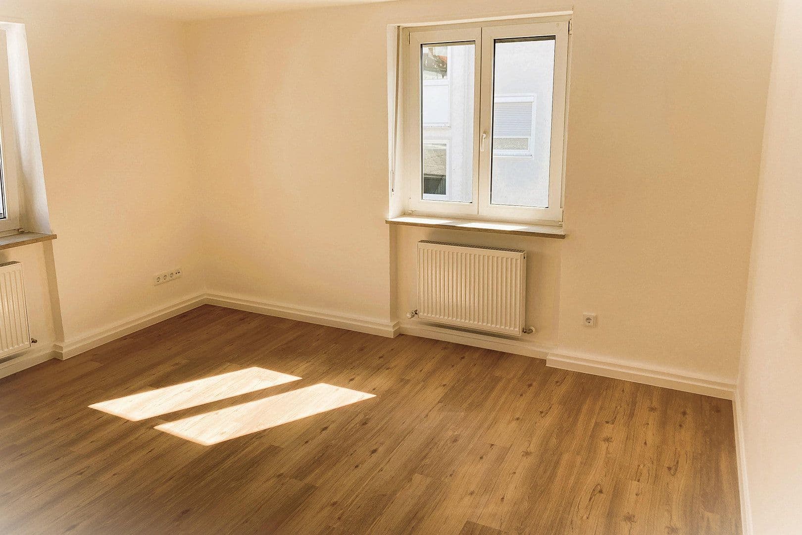 Prodej domu 215 m², pozemek 355 m², Bittlmairstr. 2, Ingolstadt, Bavorsko Prodej domu 215 m², pozemek 355 m², Bittlmairstr. 2, Ingolstadt, Bavorsko