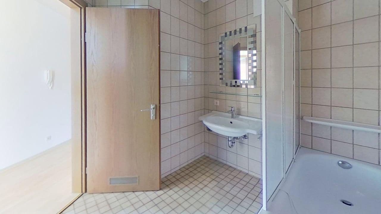Pronájem bytu 3+1 82 m², Alemannenstr. 2, Donaueschingen, Bádensko-Württembersko Pronájem bytu 3+1 82 m², Alemannenstr. 2, Donaueschingen, Bádensko-Württembersko