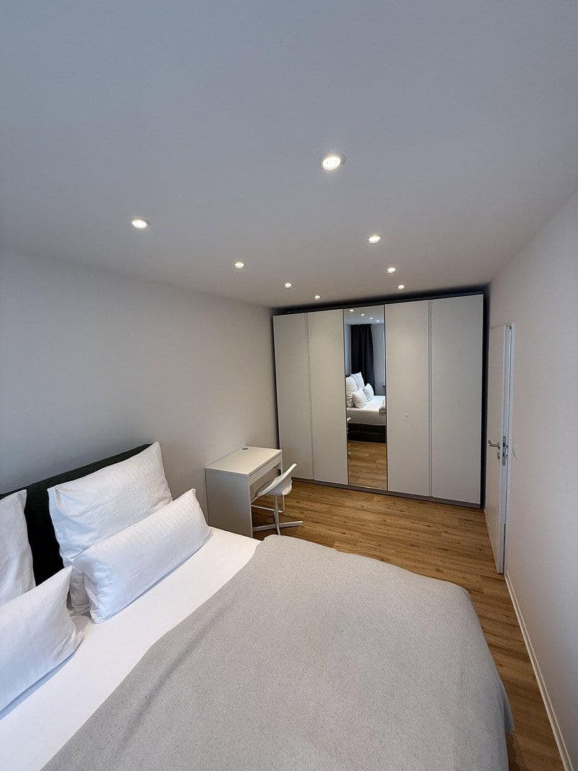 Pronájem bytu 2+1 48 m², Fäustlestraße 2, München, Bavorsko Pronájem bytu 2+1 48 m², Fäustlestraße 2, München, Bavorsko