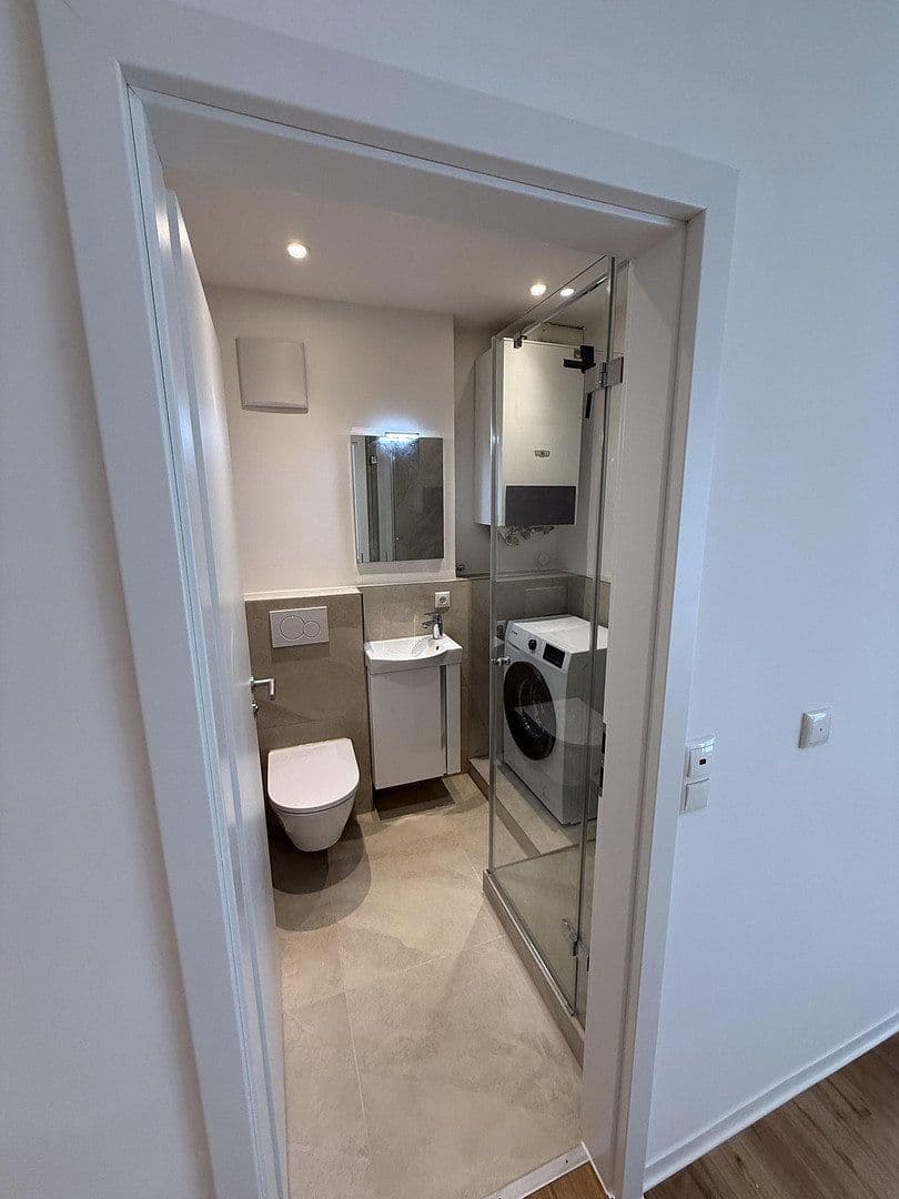 Pronájem bytu 2+1 48 m², Fäustlestraße 2, München, Bavorsko Pronájem bytu 2+1 48 m², Fäustlestraße 2, München, Bavorsko