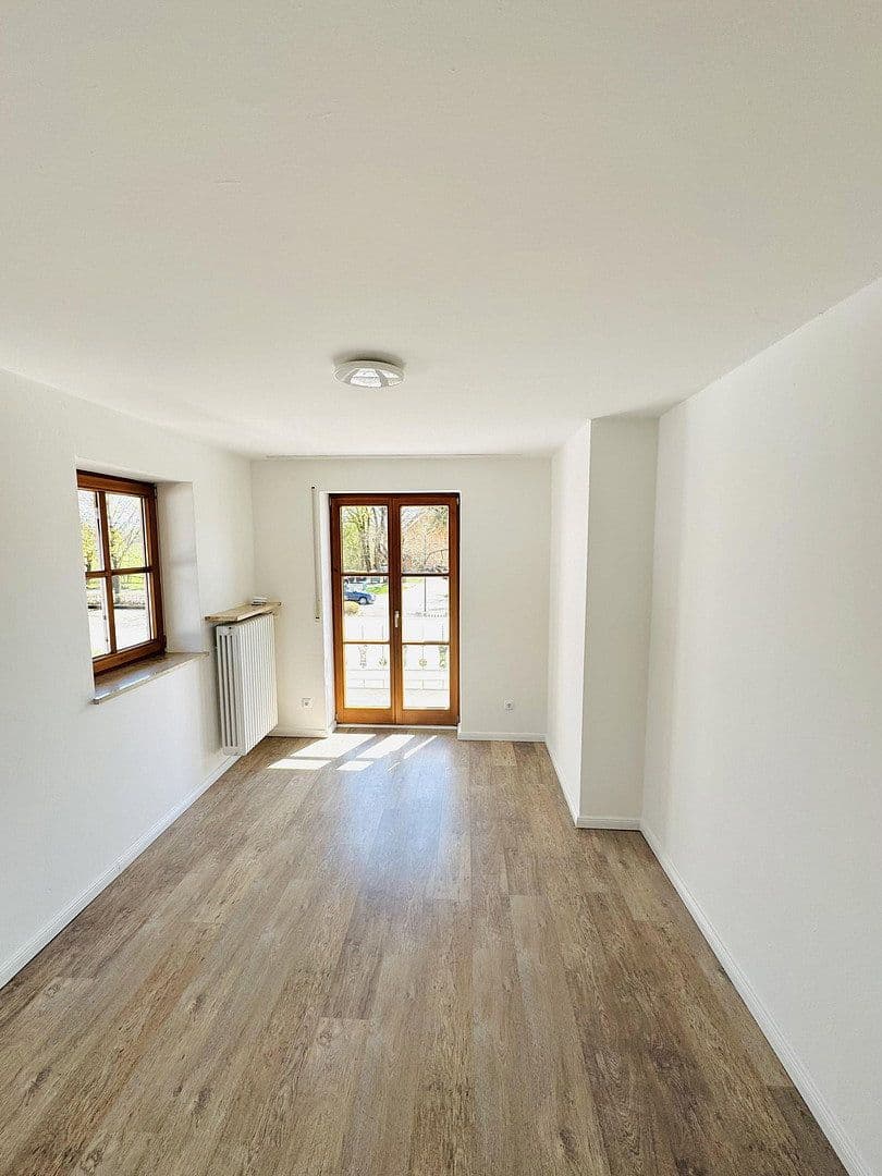 Pronájem domu 250 m², pozemek 908 m², Münsing, Bavorsko Pronájem domu 250 m², pozemek 908 m², Münsing, Bavorsko