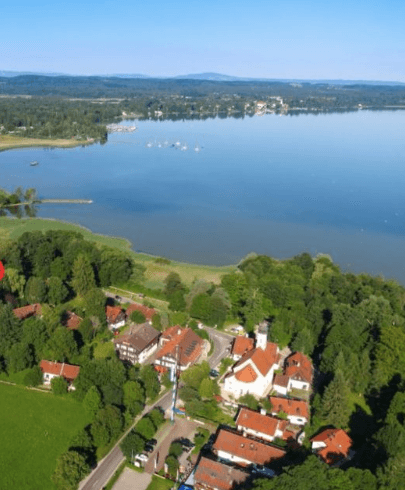 Pronájem domu 250 m², pozemek 908 m², Münsing, Bavorsko Pronájem domu 250 m², pozemek 908 m², Münsing, Bavorsko