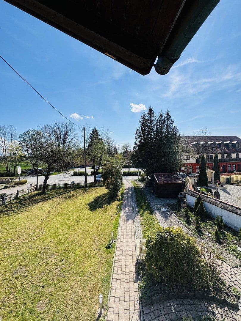 Pronájem domu 250 m², pozemek 908 m², Münsing, Bavorsko Pronájem domu 250 m², pozemek 908 m², Münsing, Bavorsko