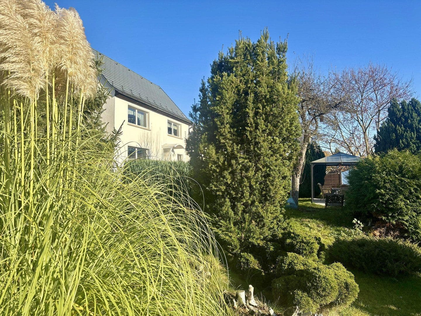 Prodej domu 115 m², pozemek 1.100 m², Seumestraße 40, Grimma, Sasko Prodej domu 115 m², pozemek 1.100 m², Seumestraße 40, Grimma, Sasko