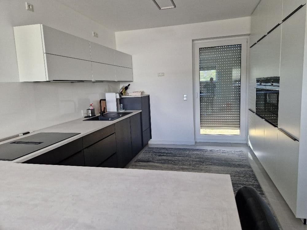 Pronájem domu 140 m², pozemek 150 m², Sängertshöhe, Nümbrecht, Severní Porýní-Vestfálsko Pronájem domu 140 m², pozemek 150 m², Sängertshöhe, Nümbrecht, Severní Porýní-Vestfálsko