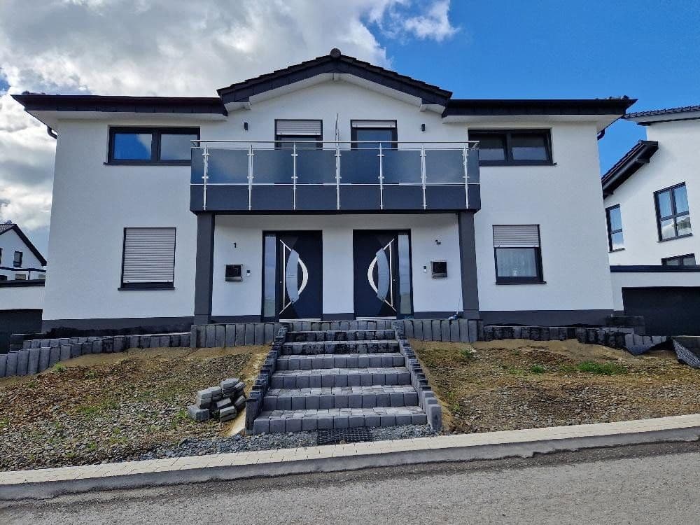 Pronájem domu 140 m², pozemek 150 m², Sängertshöhe, Nümbrecht, Severní Porýní-Vestfálsko Pronájem domu 140 m², pozemek 150 m², Sängertshöhe, Nümbrecht, Severní Porýní-Vestfálsko