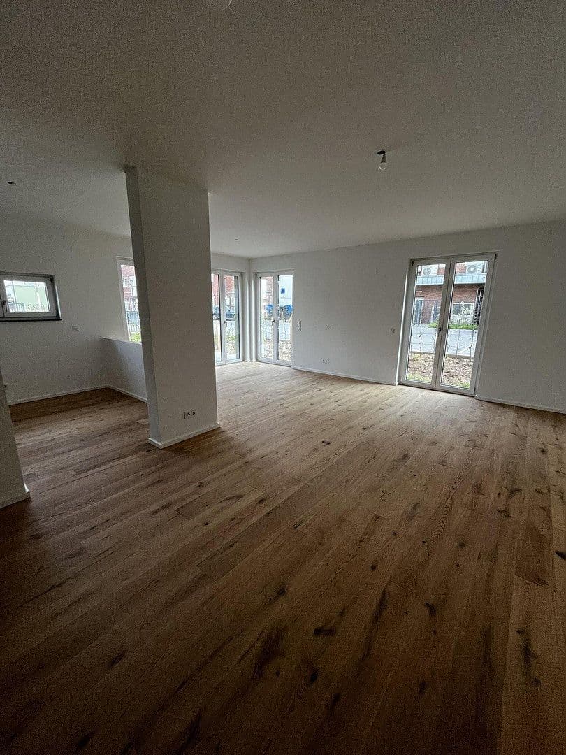 Pronájem bytu 4+1 118 m², Alte Str. 12, Frechen, Severní Porýní-Vestfálsko Pronájem bytu 4+1 118 m², Alte Str. 12, Frechen, Severní Porýní-Vestfálsko