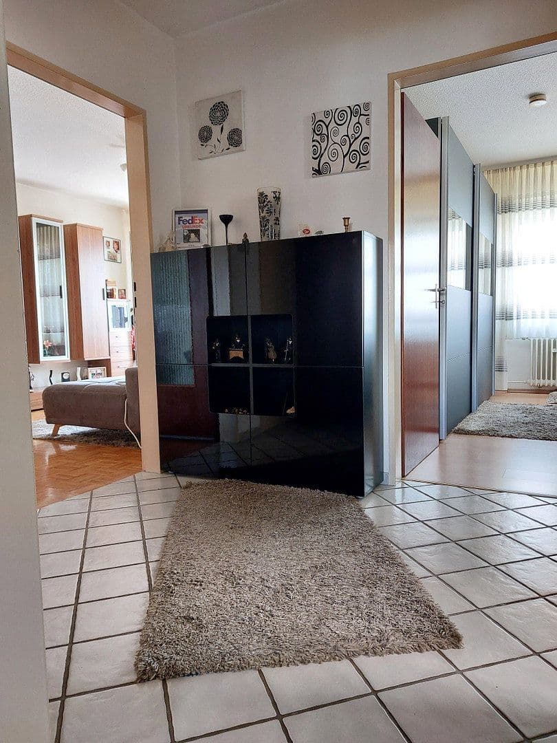 Pronájem bytu 2+1 54 m², Offenbach, Hessen Pronájem bytu 2+1 54 m², Offenbach, Hessen