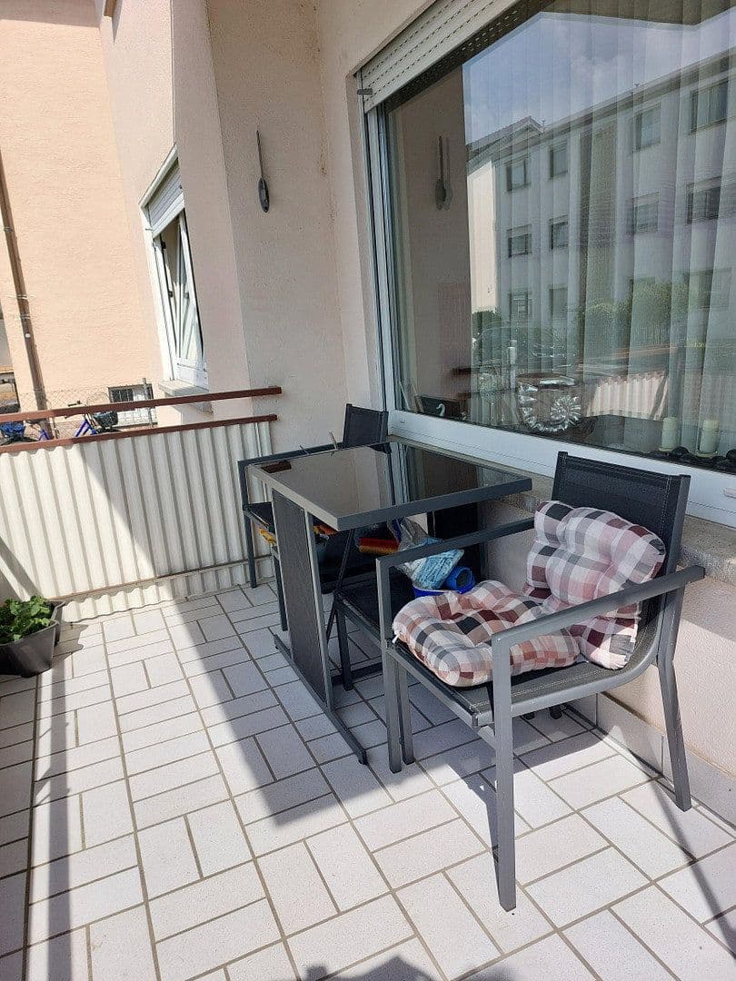 Pronájem bytu 2+1 54 m², Offenbach, Hessen Pronájem bytu 2+1 54 m², Offenbach, Hessen
